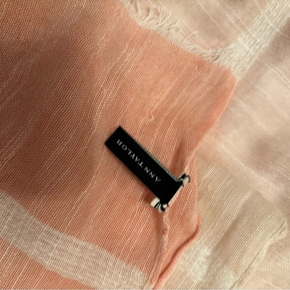 Ann Taylor beautiful wrap
